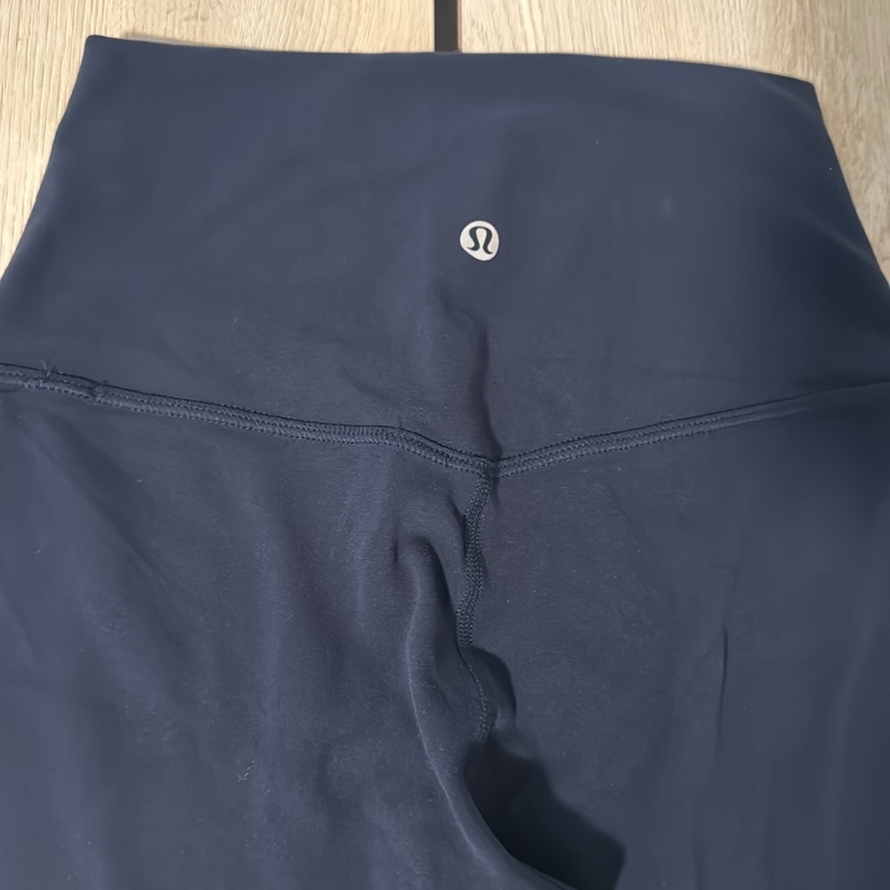 LULULEMON 🍋 ALIGN HIGH RISE CROP4 - Picture 3 of 7